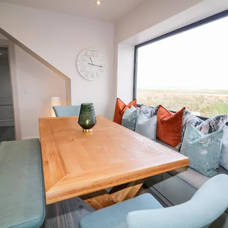 The Beachhouse Cashel Hill