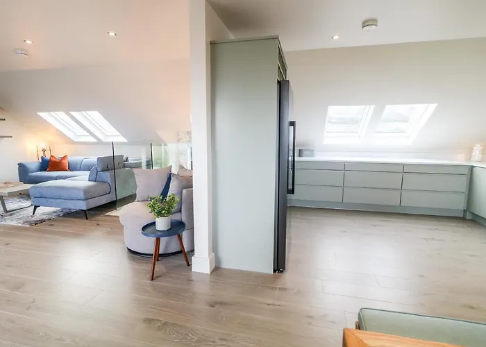 The Beachhouse * Cashel Hill