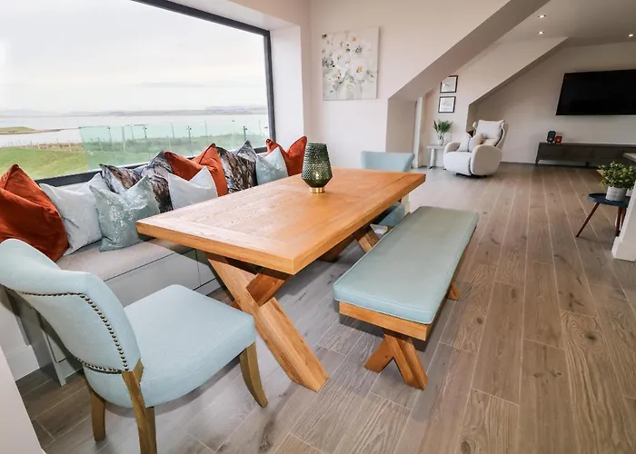 The Beachhouse * Cashel Hill