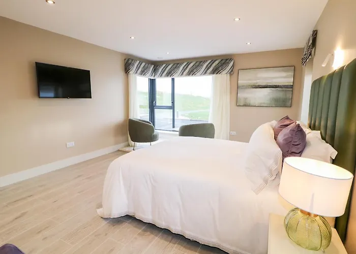 The Beachhouse * Cashel Hill